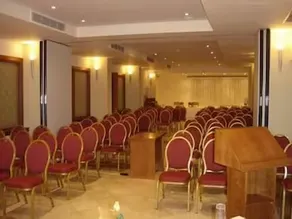 Europa Plaza Hotel - Image 5