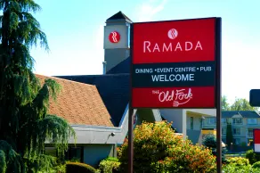 Ramada By Wyndham Duncan Cowichan Valley - Image 3