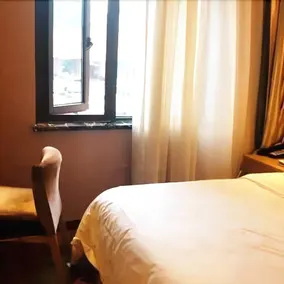 Hanyan Pearl Hotel - Image 3