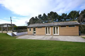 Binfield House - Image 2