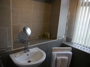 Bonny Brae Guest House - Image 5