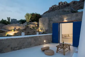 Argiro's Gorgeous Studio In Cycladic - Image 2