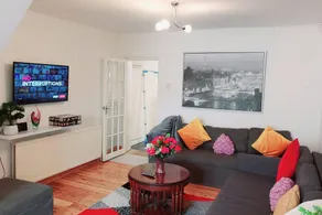 Beautiful 3-bed House in Chatham - Image 5