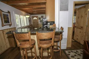 Grizzly Bear - Cozy 1 Bedroom, Couples, Hot Tub, Fenced Yard - Image 5