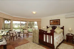 Lakeview Lodge - Image 2