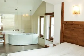 Boutique Hotel The White Pine - Image 3