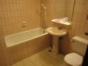 Goshen Hotel - Image 4