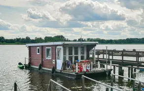 Beautiful Ship/boat in Brandenburg With 1 Bedrooms - Image 4