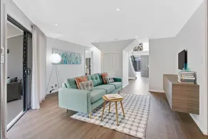 Luxury Family Holiday House 212 - Image 2