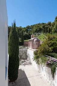 Jeannine's Villa - Image 4