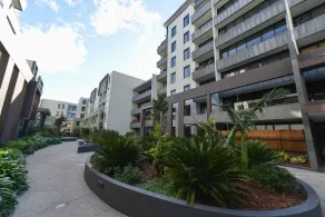 StayCentral - Nott Street Port Melbourne - Image 3
