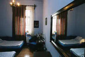 Piano Guest House - Image 5