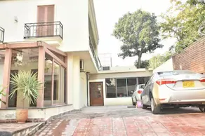 The Life House - Image 5