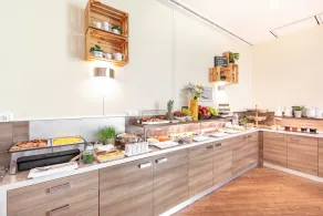 Novum Hotel Madison Düsseldorf - Image 2