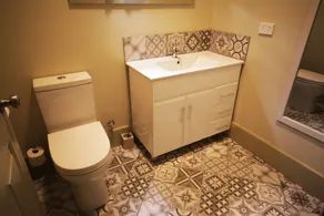 Latrobe Art Apartments - Image 4