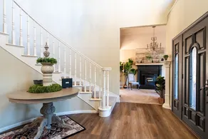 32 - Heavenly Estate 4 Bedroom Home by Redawning - Image 2