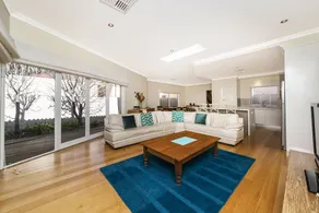 Inner Western Suburbs Retreat - Image 4