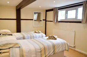 Wrenbury Mill Apartment - Image 2