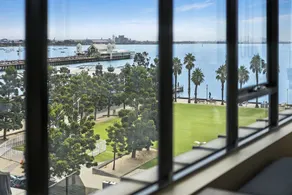 Edgewater Penthouse - Image 4