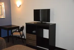 Hawthorn Suites by Windham Columbia - Image 4