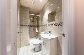 Melandre Hotel - Image 2