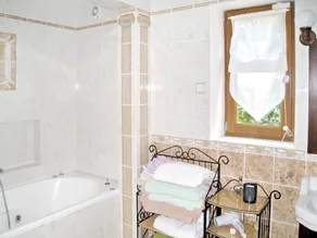 House With 3 Bedrooms in Chéronvilliers, With Enclosed Garden and Wifi - Image 2