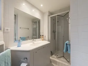 Mesmerising Holiday Home in Gassin With Swimming Pool - Image 2