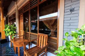 RaBasTa Kuta Beach Inn - Image 4