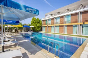 Olive Garden Hotel - Image 5