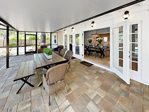 4br W/ Screened Pool & Spa - Near Siesta Key Beach 4 Bedroom Home - Image 3