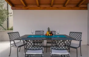 Amazing Home in Barban With Outdoor Swimming Pool, Wifi and 3 Bedrooms - Image 5
