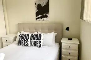 Apartment Stay Close to Surfers Paradise - Image 3