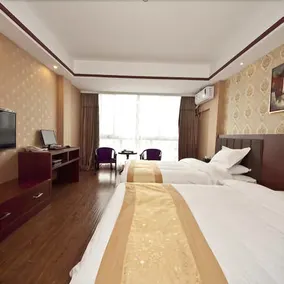Aier Hotel - Image 2