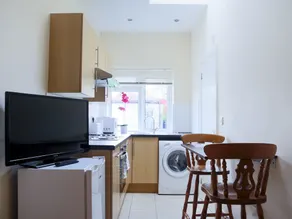 Russland Apartments - Image 4
