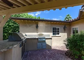 The Sol Lesser Estate - Image 4