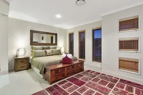 Pottsville Beach Holiday Home - Image 2