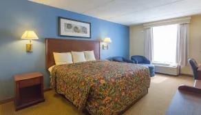 Studios and Suites 4 Less Western Branch - Image 4