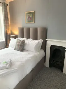 Hotel 17 - Image 2