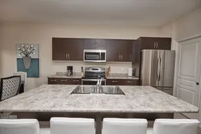 Thundering Waters Luxury Retreat - Image 4