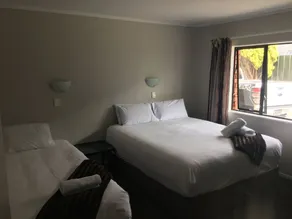 Alpha Motel - Image 2