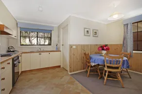 Oak Cottage - Tudor Village Unit 5 - Image 4