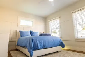 Stunning Alameda One Bedroom - Image 2