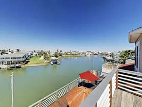 3br W/ Heated Pool & Hot Tub 3 Bedroom Home - Image 3