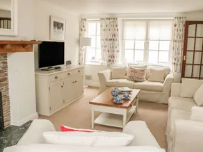 Poll Cottage - Image 2