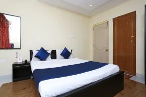 Midway Inn - Image 4