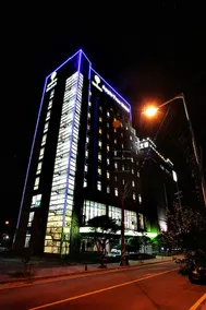 Apple Tree Hotel Gunsan - Image 4