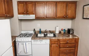 Inviting Weekend Getaway in Clayton With Pool - Image 5