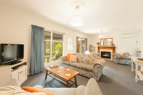 Truemans Cottages - Image 2