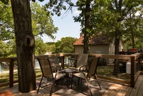 Firefly Cottage 2 Bedroom Cabin by Redawning - Image 2