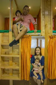 Luxs Capsule Hotel - Image 2